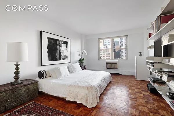 Sold by Compass | media 26