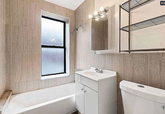 5th image of 2025 Regent Pl APT C8