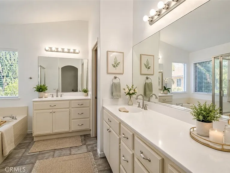 26580 Brickenridge Cir — Photo 17