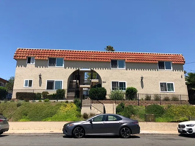 Building Photo - 5844 Riley St #1