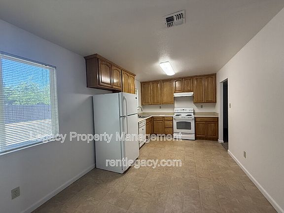 4th image of 6635 Chandler Dr