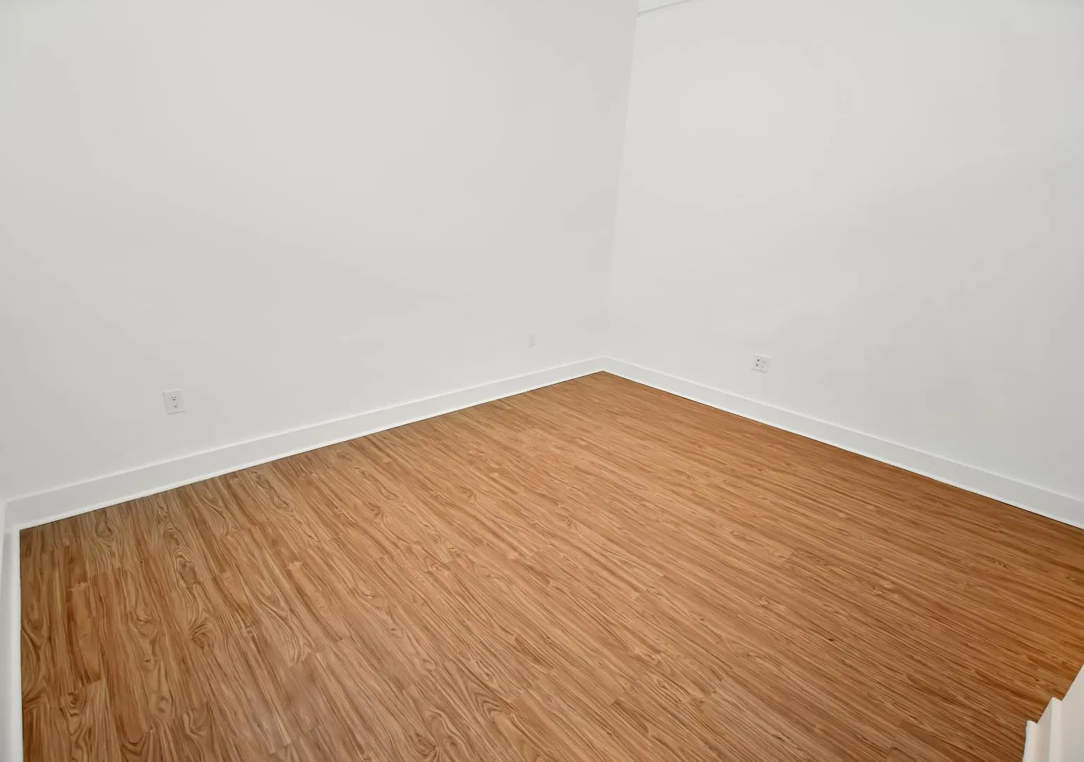 650 E Brooklyn Village Ave - South Tryon — Photo 3