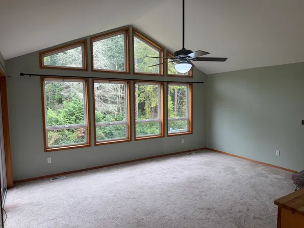 34 336th Ave SE, Enumclaw, WA 98022