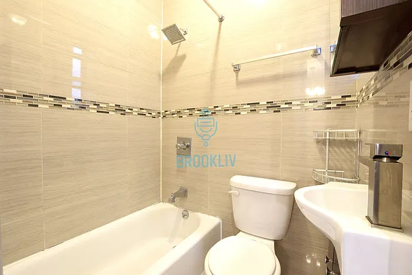 Rented by null | media 7