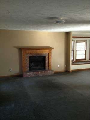 3rd image of 3195 Revere Cir