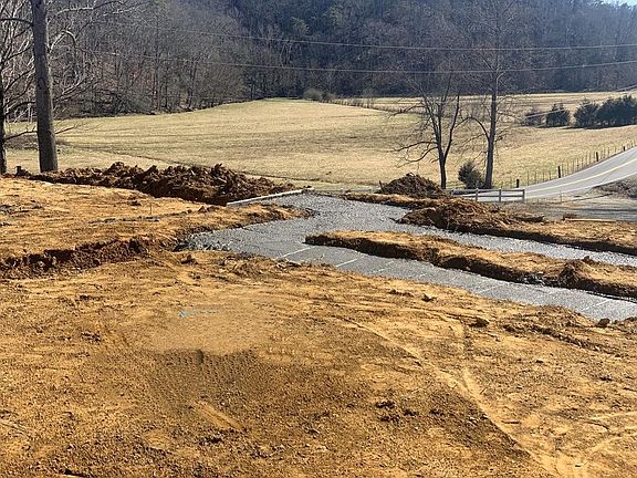 3rd image of 270 White School Rd #2