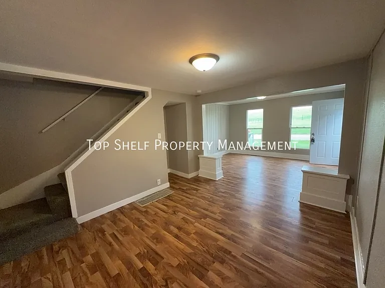 1713 Lyon St — Photo 3