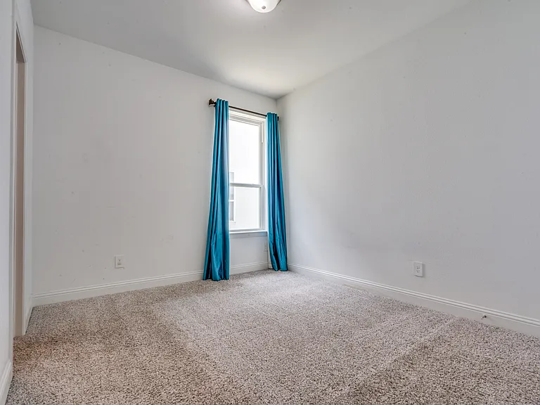 9448 Middle Ground Pl — Photo 24