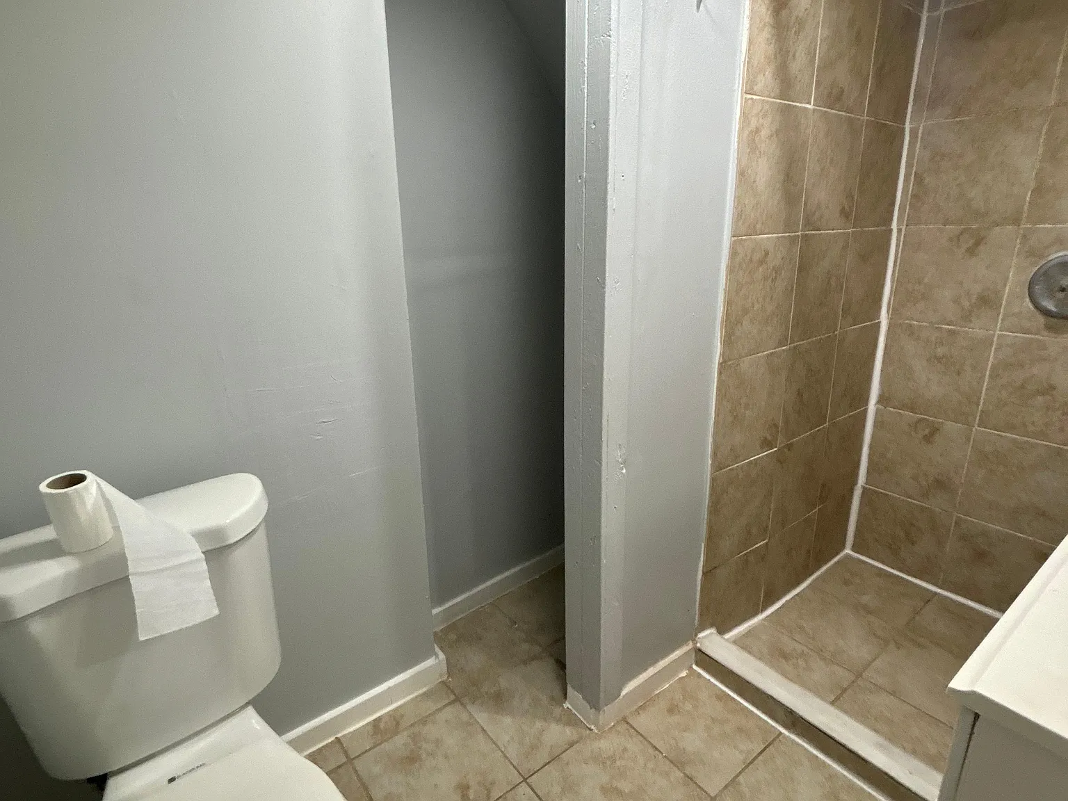 1 bed, 650 sqft, $1,200 — Photo 4