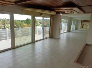 5046 Marmol Dr, Woodland Hills, CA 91364
