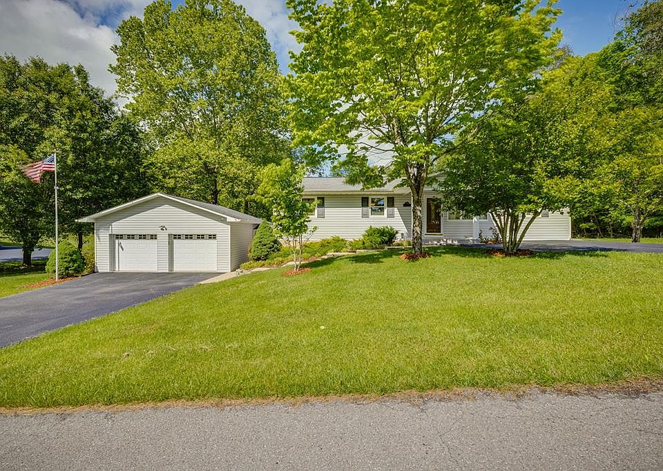 1st image of 534 Andover Dr