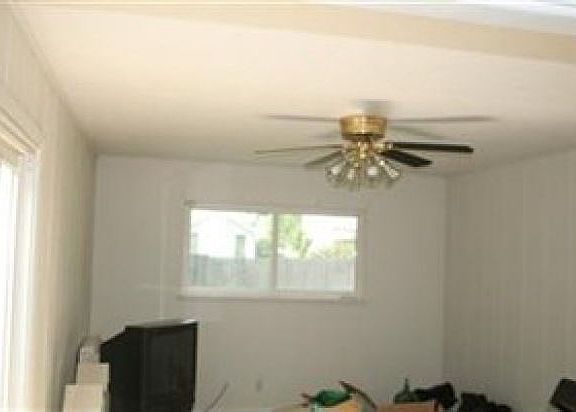 3rd image of 4933 Nan Linn Dr