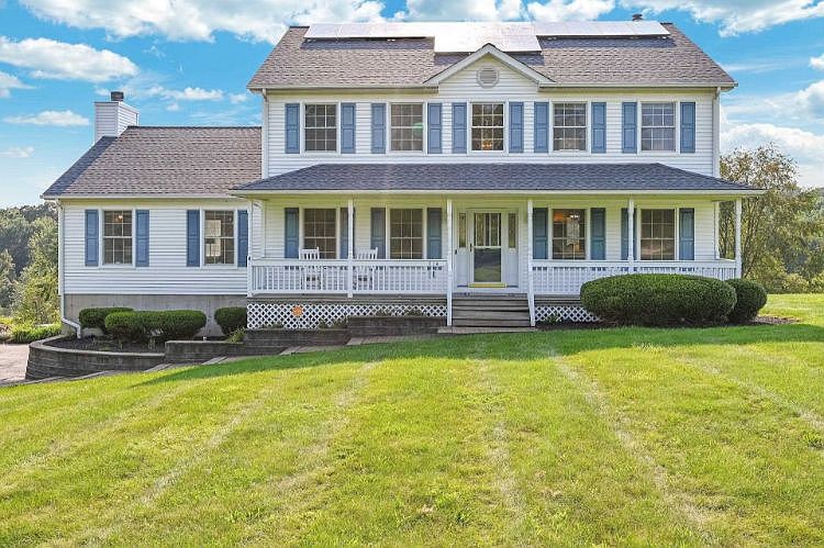 1st image of 114 Brookside Ln