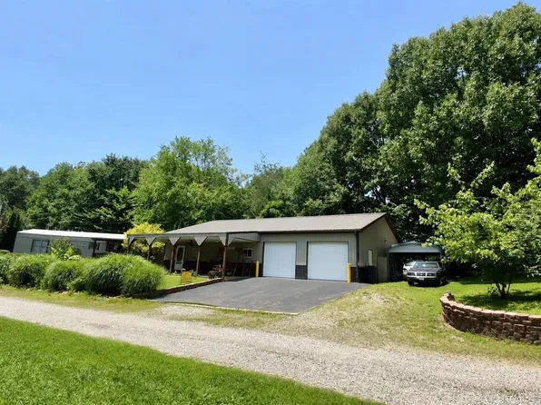 80 Mapleleaf Lake Cir, Utica, KY 42376