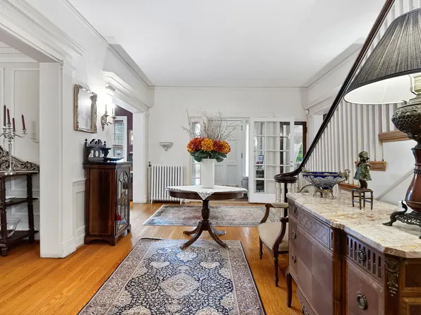 127 Beverly Road image 35 of 57