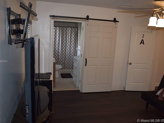 5th image of 4460 NE 17th Ter #2