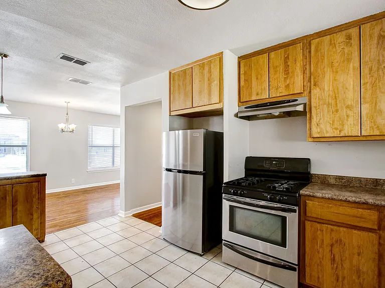 434 Schmeltzer Ln — Photo 11
