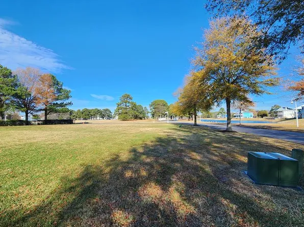 19 Bahama Rd #72, Cape Charles, VA 23310