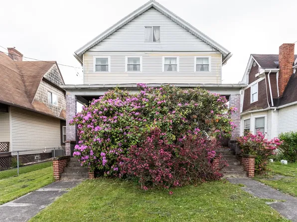 1215 Chestnut St, Connellsville, PA 15425