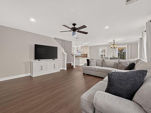 2nd image of 18019 Rexine Ln