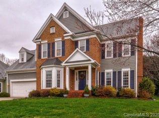 6523 Fairway Point Dr, Charlotte, NC 28269