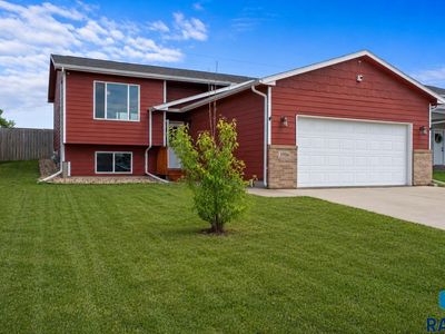 3916 S Pisidian Ave, Sioux Falls, SD, 57110