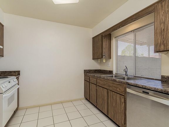 4th image of 10658 W Coggins Dr