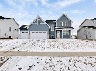 9568 63rd St S, Cottage Grove, MN 55016