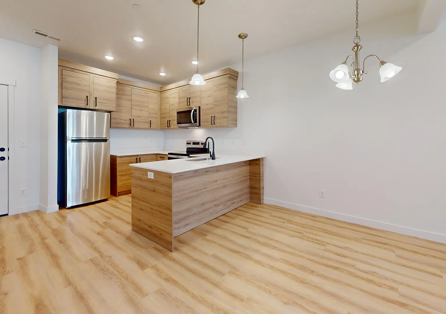 Yard Bldg 12: Unit 210 Type 1: Standard - 210 — Photo 1