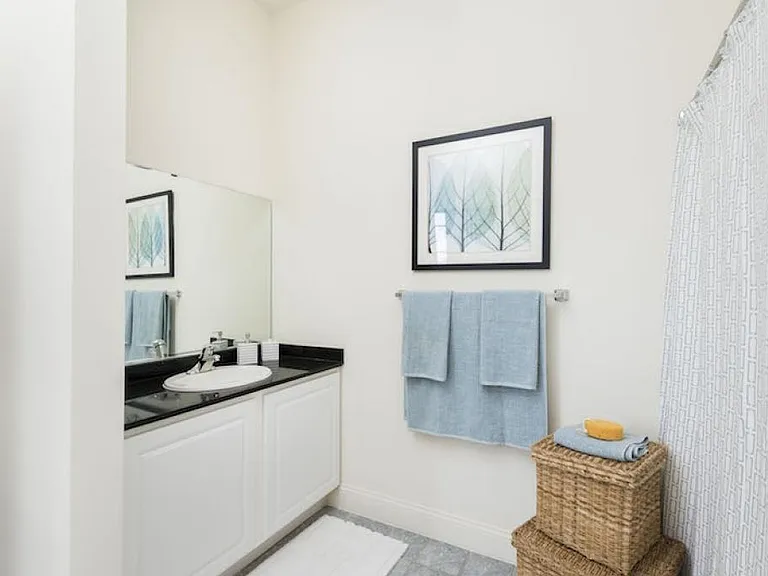 305 DUTTON STREET — Photo 5