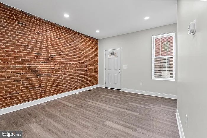 900 Bennett Pl — Photo 7