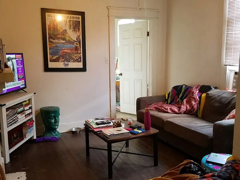1535 France St — Photo 11