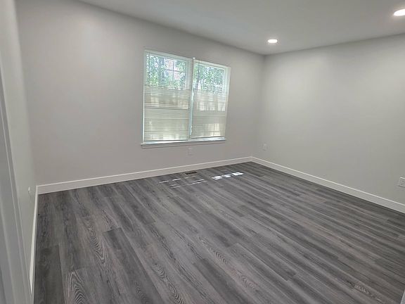 4th image of 13037 Blakeslee Ct #A