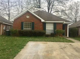3820 Carriage Oaks Dr, Montgomery, AL 36116