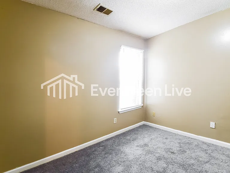 6346 Amanda Oaks Cir N — Photo 14