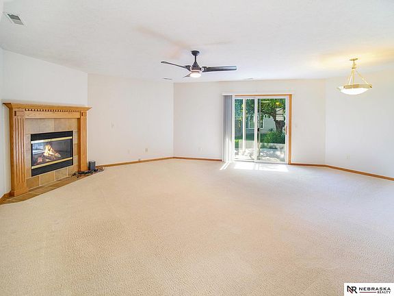 4th image of 506 Lakeside Dr