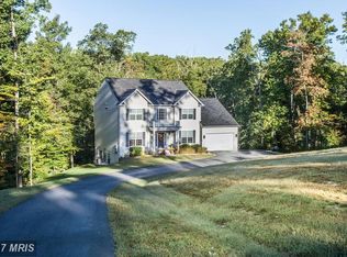 18 Blossom Tree Ct, Stafford, VA 22554