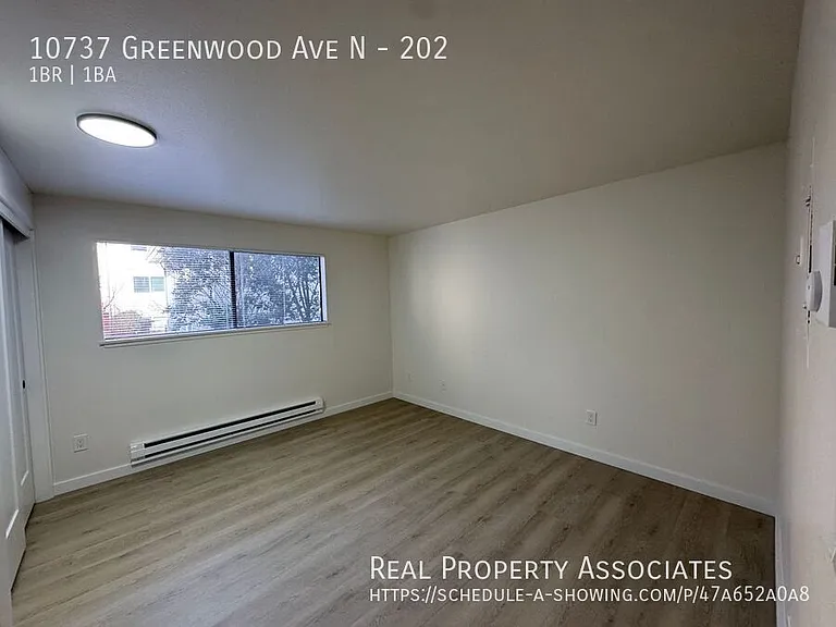 10737 Greenwood Ave N #202 — Photo 8