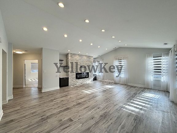 3rd image of 272 Blue Spruce Ln