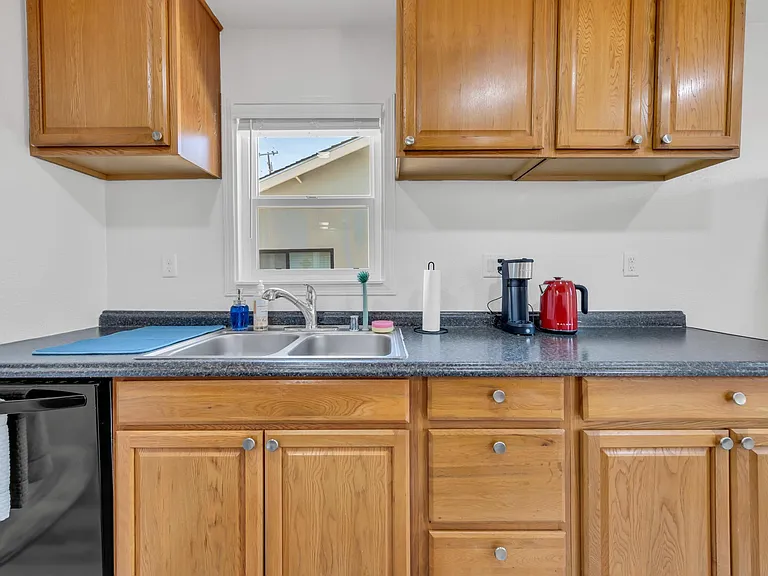 916 Poplar Ave — Photo 33