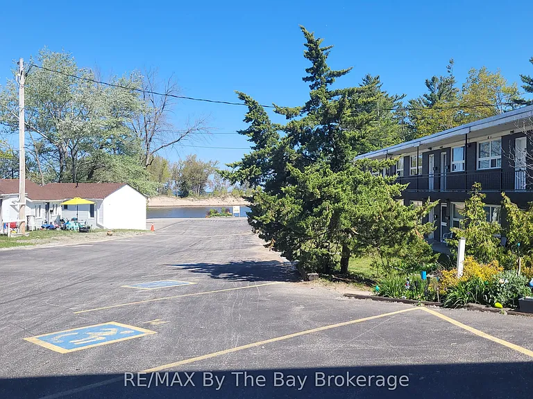 280 River Rd E #A05 — Photo 2