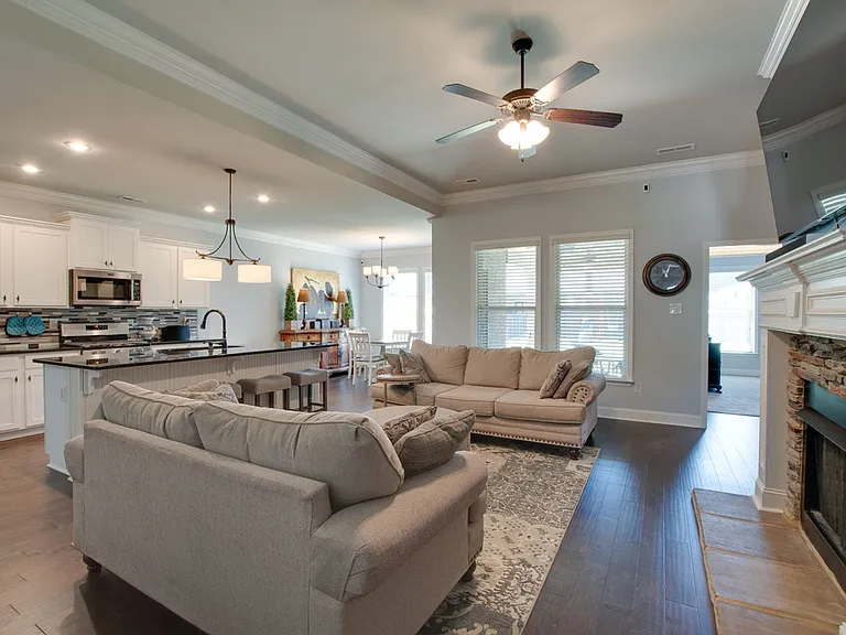 3023 Peevey Creek Ln — Photo 5