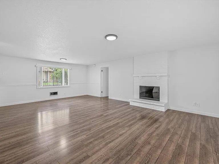 Wellington Heights Estates — Photo 10