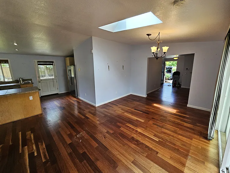 15327 111th Ave NE — Photo 8