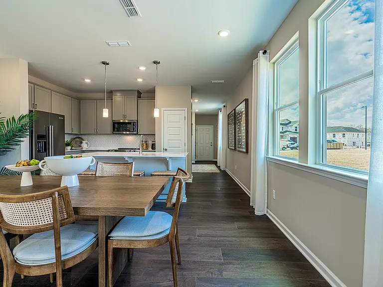 3015 Chrys St — Photo 4