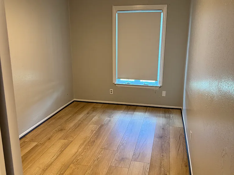 7804 Faircrown Dr — Photo 10