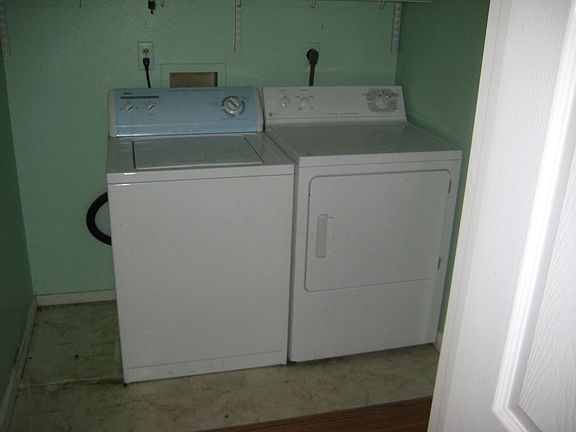 Washer and Dryer Included!