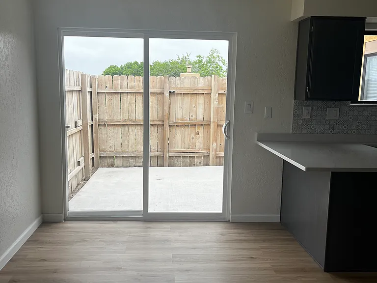 2900 Vista Del Rey NE #20A — Photo 5