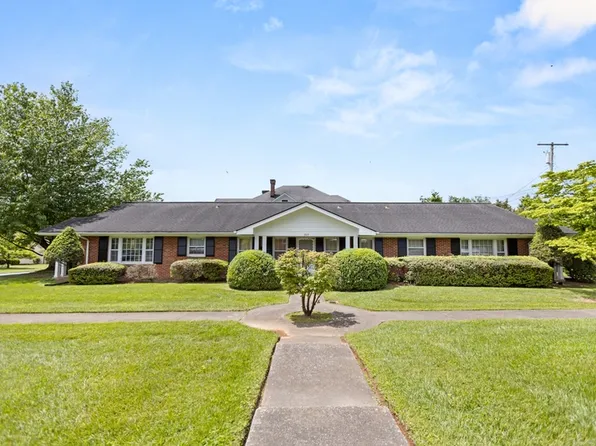801-805 Lester Harris Rd #801, Johnson City, TN 37601