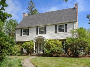 1592 Asylum Ave, West Hartford, CT 06117